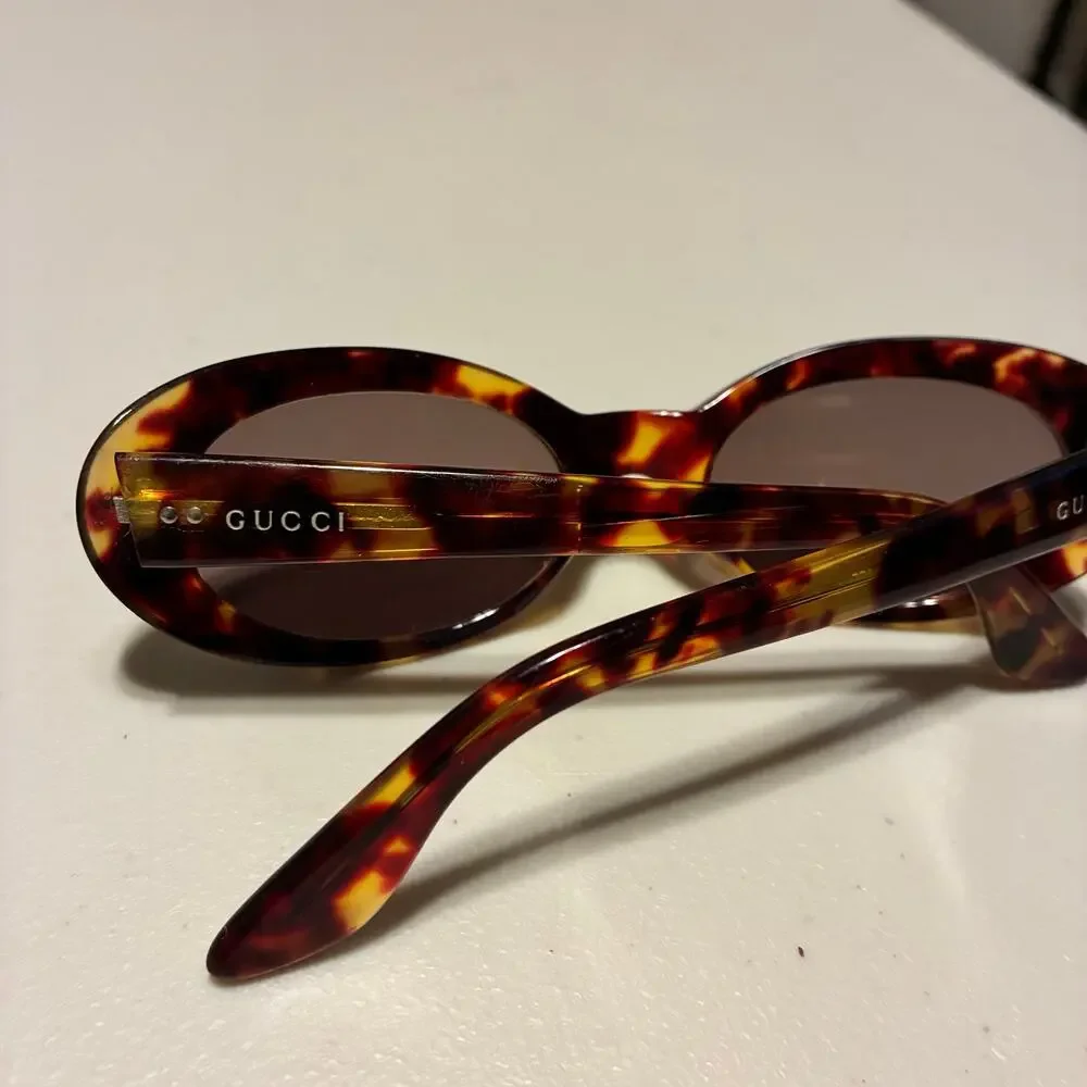 Vintage Gucci GG 2413/S 02Y Oval Tortoise Sunglasses Brown Made In Italy READ